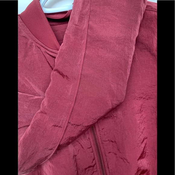 ⭐️ 2 X Host Pick ⭐️ Lululemon Serene Travels Bomber - Picture 12 of 16